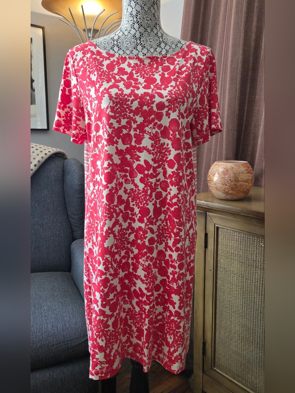 Tory Burch (LIKE NEW) Pink and White Floral Shift.